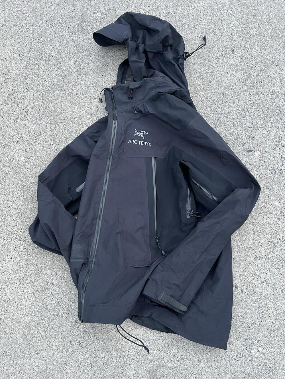 ARC’TERYX ARCTERYX US Men’s M Black Beta SL Hybrid Hooded Rain Jacket READ